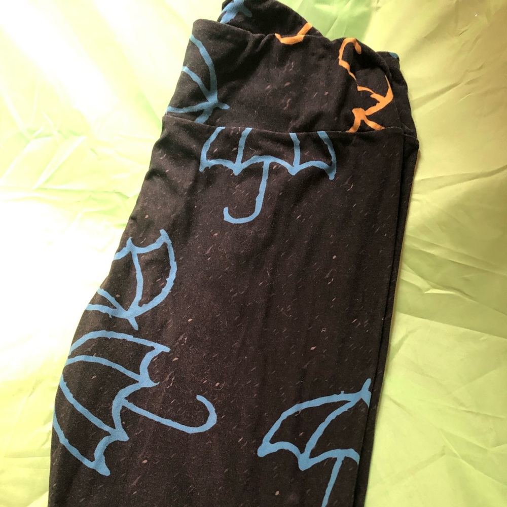 Riany day Lularoe leggings